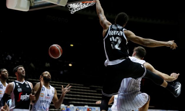 La Virtus vince il 109esimo derby 91-71, per la Fortitudo è notte fonda