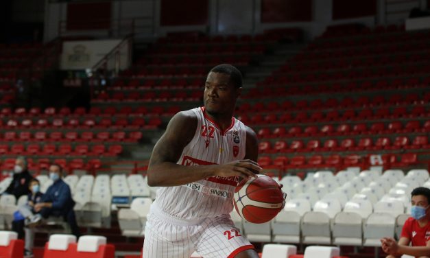 Varese, ipotesi di congelare il contratto di Jones, per riproporgli lo stesso per la prossima stagione