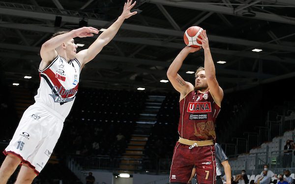 Stefano Tonut  su Facebook annuncia la sua positività al Covid-19 e lancia un messaggio a tutti a non sottovalutare il virus e a rispettare le regole