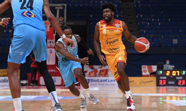 Dopo 19 mesi, Pesaro torna a vincere in casa. Cremona lotta e si arrende solo nel supplementare