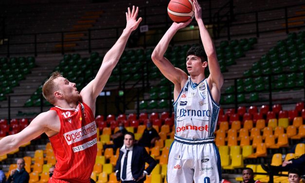 Sprofondo rosso per Varese, Cantù vince il derby e vede le porte del purgatorio