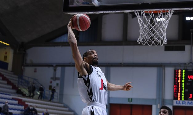 Troppo Hunter per Cremona, la Virtus vince 88 a 75
