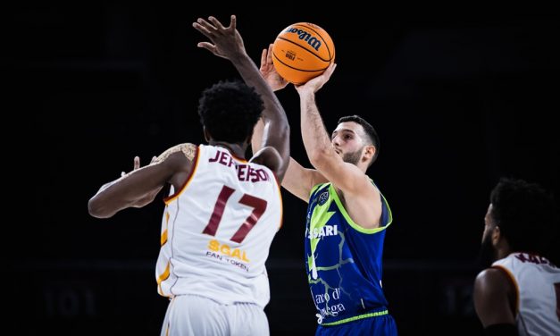 Sassari passa in Turchia contro il Galatasaray e centra la qualificazione ai playoff di BCL