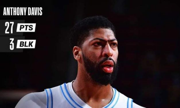 Per i Lakers una serata in ufficio