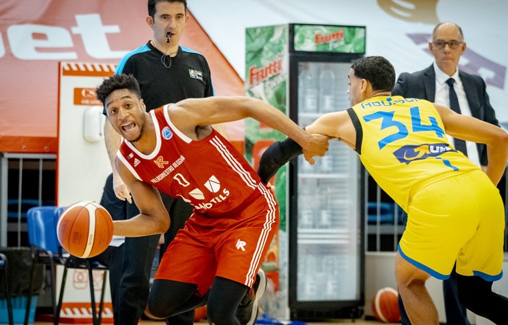 Reggio Emilia soffre, ma sconfigge il Sibiu 61-65 e vola ai quarti di finale della FIBA Europe Cup