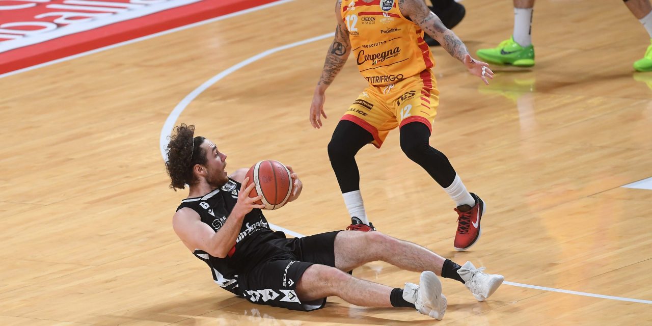 Pesaro-Virtus Bologna, le pagelle: Filipovity non basta per Pesaro, Belinelli e Teodosic faticano