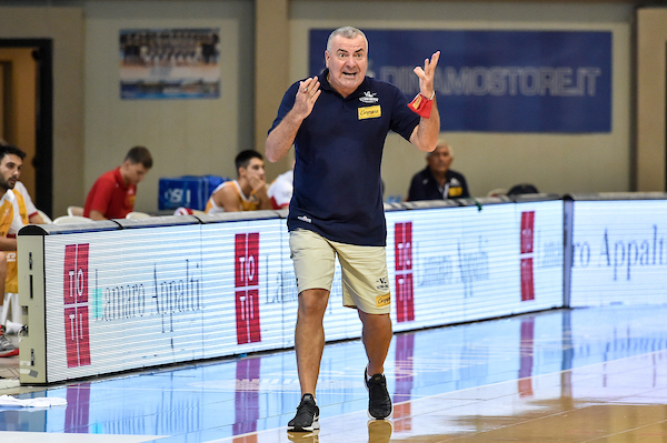 Pesaro, Repesa: “Reggio Emilia ha per caratteristiche una grande intensità ed aggressività”