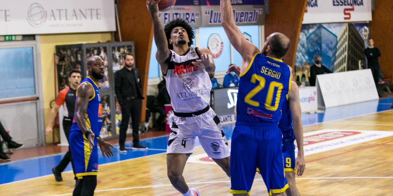 Scafati fatica ed un finale pazzo sconfigge l’Eurobasket Roma 79-80 al PalAvenali