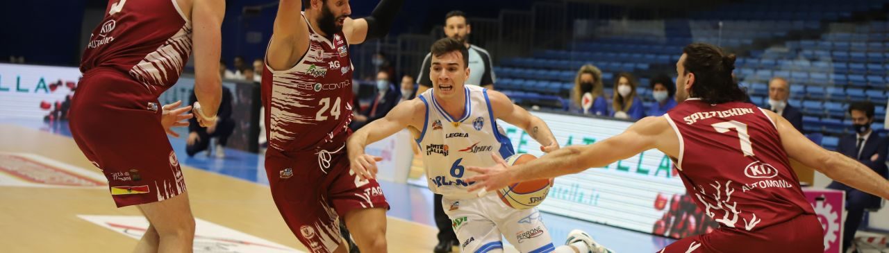 Cinque recuperi nel girone verde: il match di cartello è Tortona-Udine