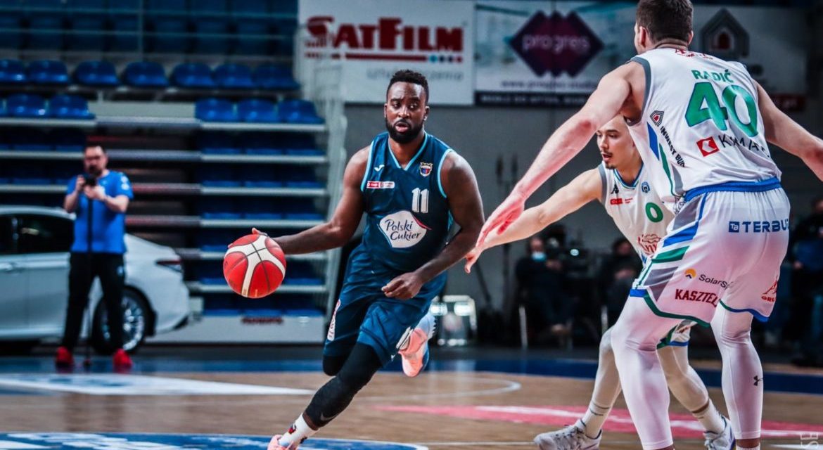 Latina, firmato Obie Trotter