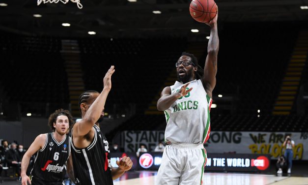 Virtus-UNICS, le pagelle: Brown e Smith sono infermabili, alla Virtus non bastano Teodosic e Belinelli