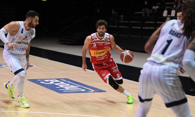 Pesaro la spunta al fotofinish contro una Fortitudo Bologna sprecona nel finale: 77-79 all’UnipolArena