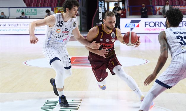 Tonut è on fire e ne mette 26, la Reyer risponde a Sassari: Fortitudo battuta 92-76
