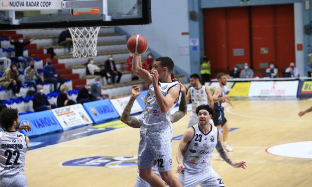 Uno strepitoso Bortolani firma la salvezza di Brescia, che espugna Cremona in un bellissimo derby lombardo