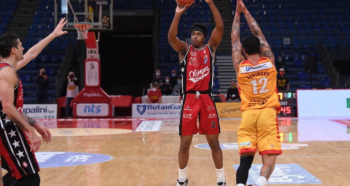 Milano esce alla distanza, sconfitta Pesaro 81-88 sulle ali di Leday