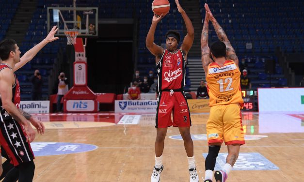 Milano esce alla distanza, sconfitta Pesaro 81-88 sulle ali di Leday