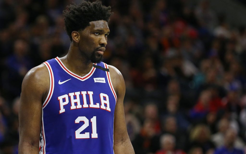 NBA, un Joel Embiid in versione MVP travolge i Wizards: 36 punti e career high ai playoff