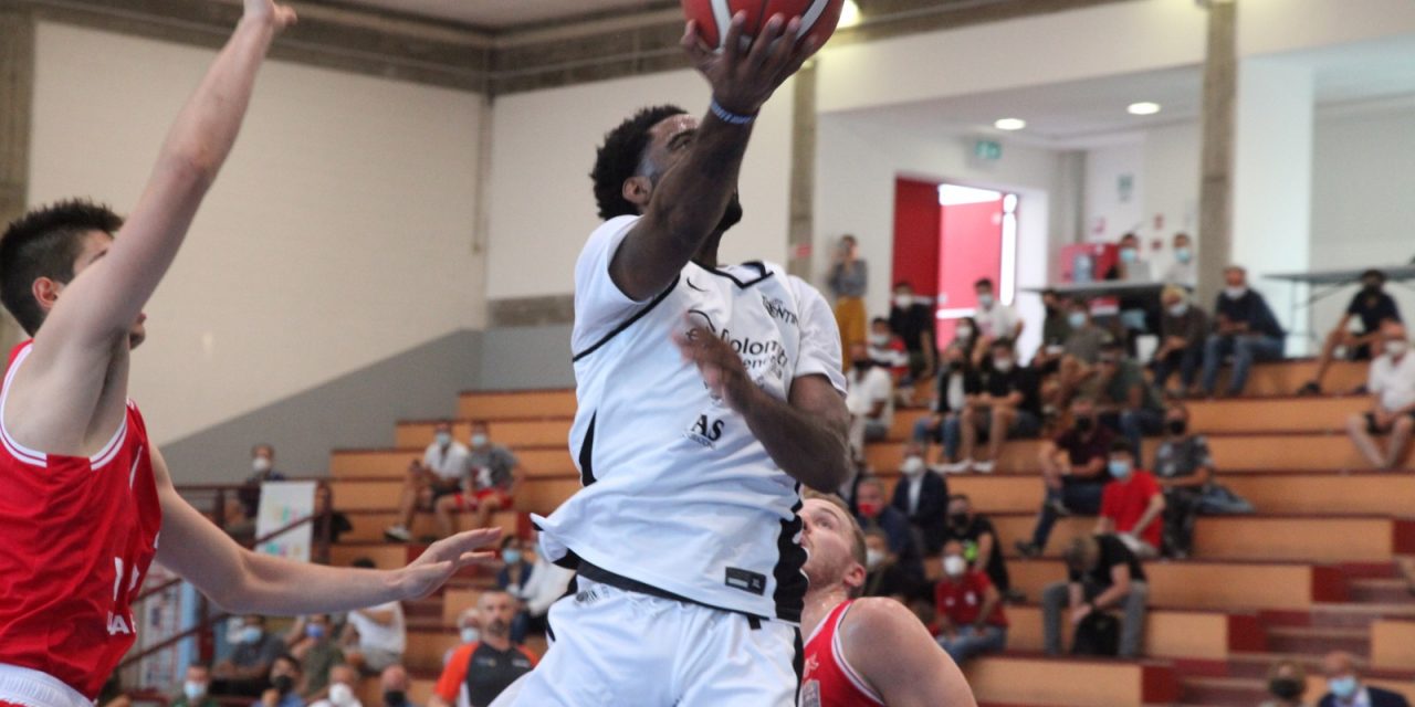 Trento, battuta d’arresto in amichevole contro Reggio Emilia per 68-75
