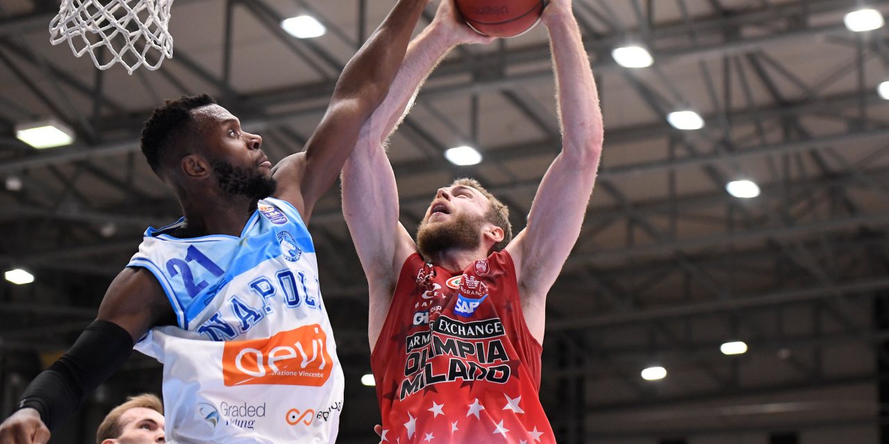 Milano controlla, Napoli ci prova ma non basta: al PalaBarbuto è 63-73