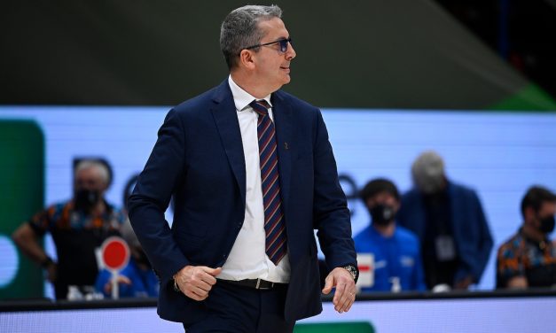 In Reyer Venezia-Brescia coach De Raffaele raggiunge il secondo posto per presenze in LBA in orogranata