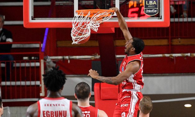 SPROFONDO ROSSO VARESE: REGGIO EMILIA VINCE 106-67