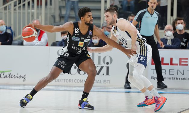 Trento alza la voce nel quarto periodo e batte una Fortitudo Bologna senza più benzina: 85-77