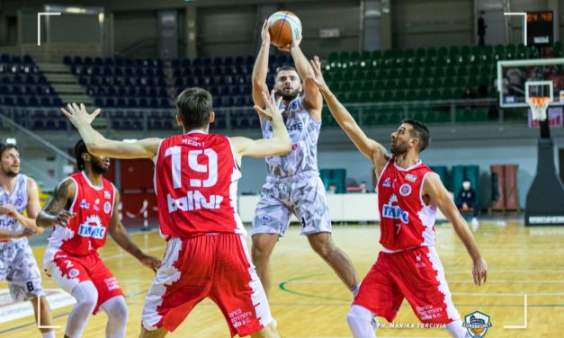 Cento dilaga nella ripresa, sconfitto l’Eurobasket Roma 51-66