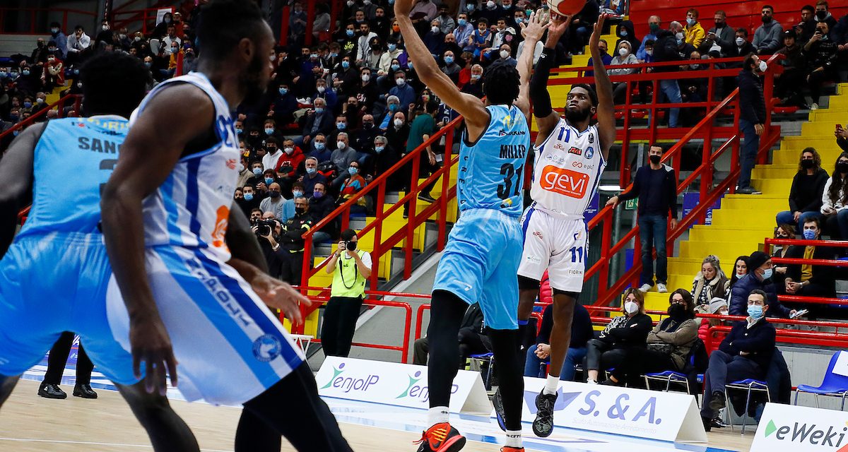 Una grande Cremona cade a Napoli, la Gevi passa 91-88