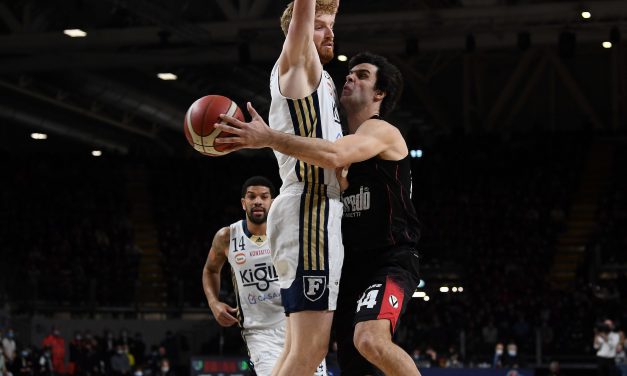 Il derby di BasketCity 111 va alla Virtus Bologna: la Fortitudo lotta ma cede 76-70