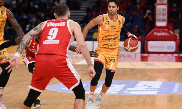 Domenica alle 12 la 168esima sfida tra Pesaro ed Olimpia Milano