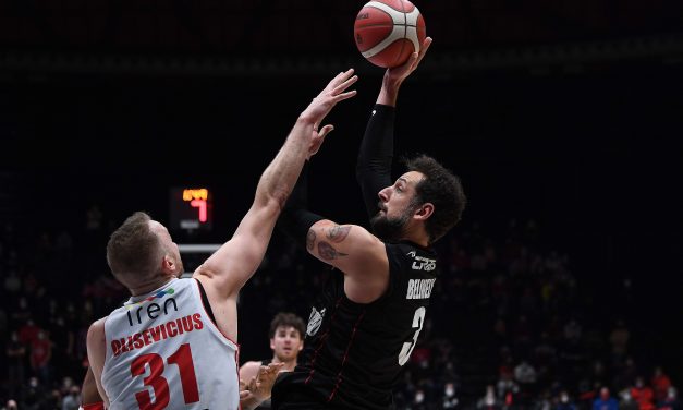 REGGIO EMILIA DURA UN TEMPO: TROPPA VIRTUS ALL’UNIPOL ARENA, FINISCE 81-90.