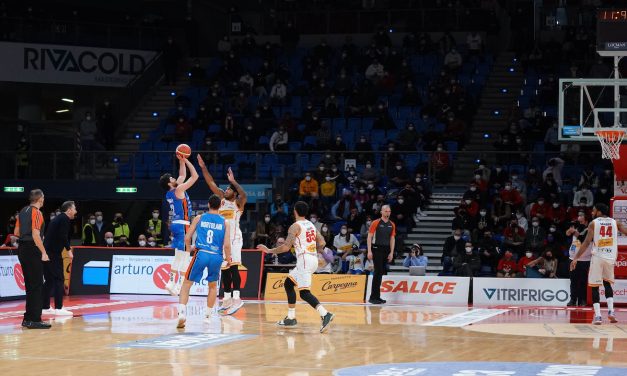 Una Treviso in emergenza espugna la Vitrifrigo Arena, sconfitta Pesaro 105-108 dopo un supplementare