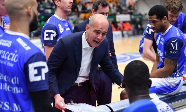 Baioni: “Vittoria dedicata a coach Piero Bucchi”. Molin: “Nei 40′ la Dinamo ha giocato meglio di noi”