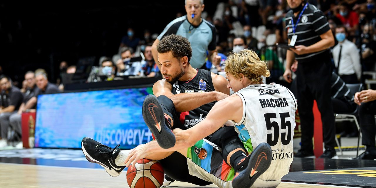 Oggi Virtus Bologna-Tortona: in evidenza il duello tra Weems e Macura