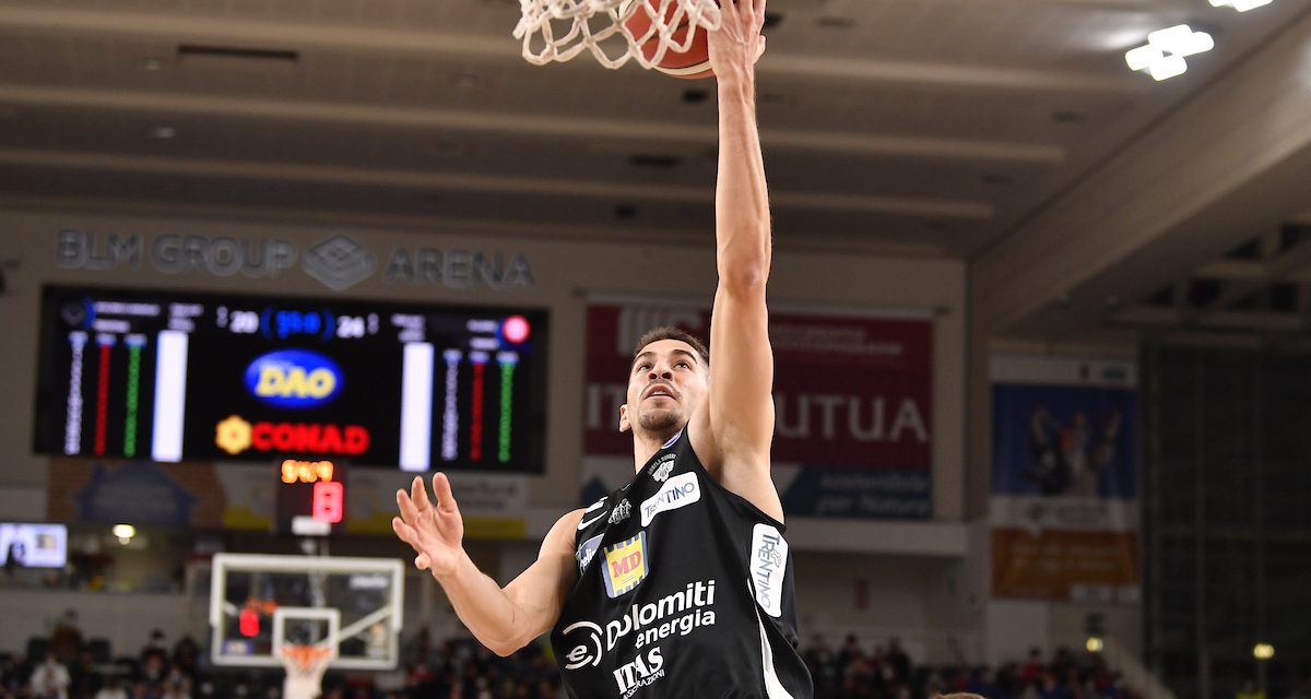 Flaccadori regala il successo a Trento, sconfitta Trieste 75-74
