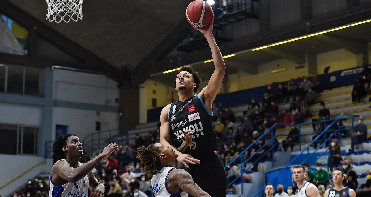 McNeace e Juskevicious decisivi, Cremona piega Treviso nel finale