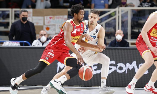 Pesaro è salva, Trento s’infrange sul ferro, VL avanti 82-83
