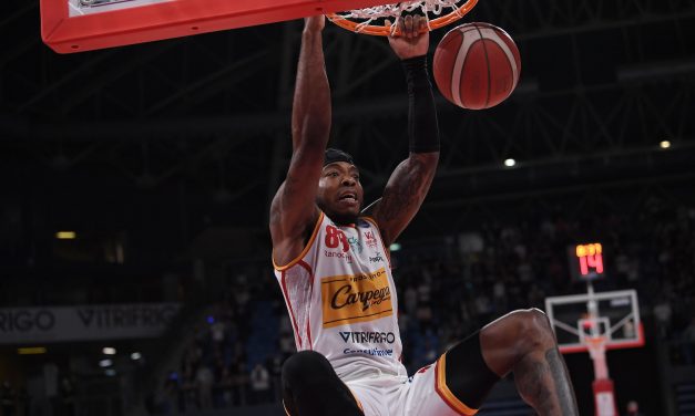 Pesaro-Fortitudo Bologna, le pagelle: Jones schiacciante, benissimo Delfino e Moretti. Feldeine non basta, Groselle umiliato