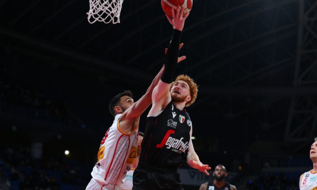 Un ritrovato Nico Mannion trascina la Virtus Bologna al successo, sconfitta Pesaro 77-96