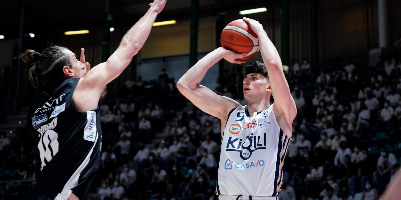 Fortitudo-Trento, le pagelle: Procida fa lo show nel secondo tempo, molto positivi Benzing e Charalampopoulos. Johnson non pervenuto