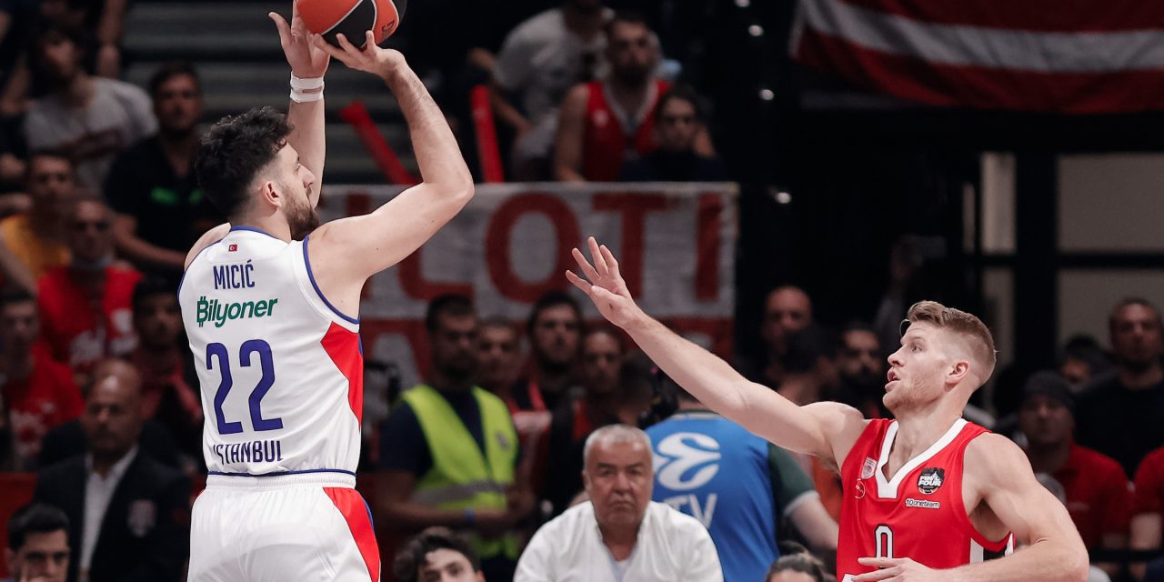 EL F4- Micic sulla sirena porta l’Efes in finale: l’Olympiacos si arrende 74-77