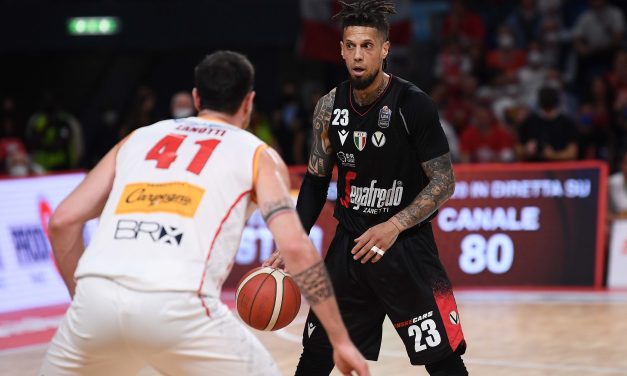 Playoff, quarti di finale, gara 3: Pesaro dura solo un tempo. La Virtus vince 75 a 55 e approda in semifinale