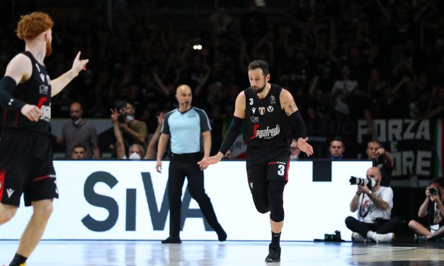 La Virtus batte 82 a 76 una mai doma Pesaro e conquista gara 1