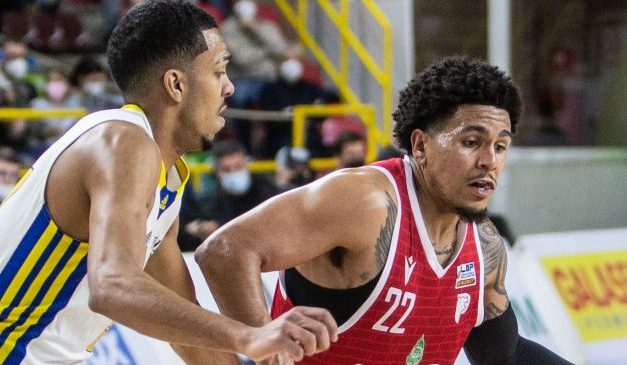 Le pagelle di Verona-Pistoia: Candussi decide la gara, Xavier Johnson un fattore, non basta Jazz Johnson agli ospiti