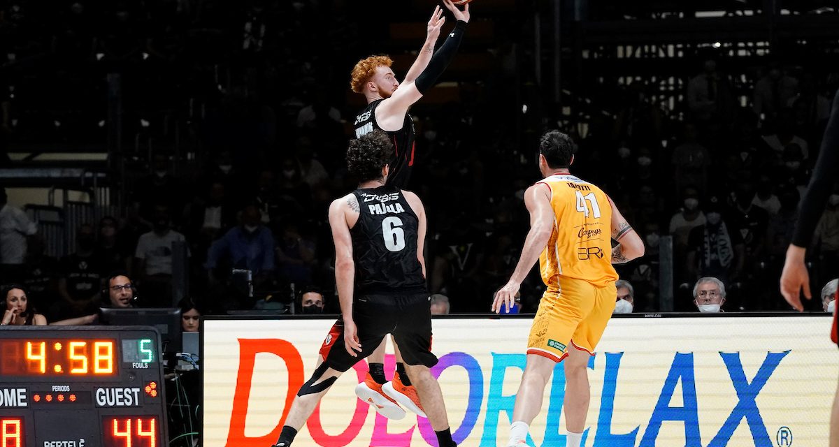 Le pagelle di Virtus Bologna-Pesaro: Alibegovic e Mannion i protagonisti, bene anche Jaiteh, non basta Mejeris alla VL