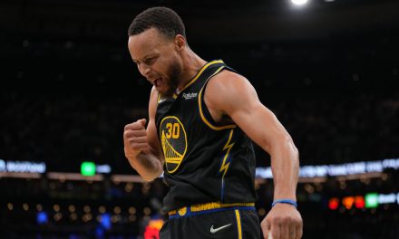 NBA Finals G4: Curry magistrale, vittoria Warriors