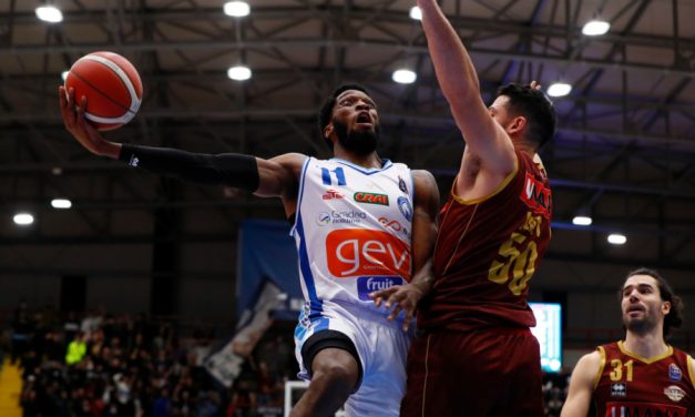 Reyer Venezia, ufficiale il colpo Jordan Parks