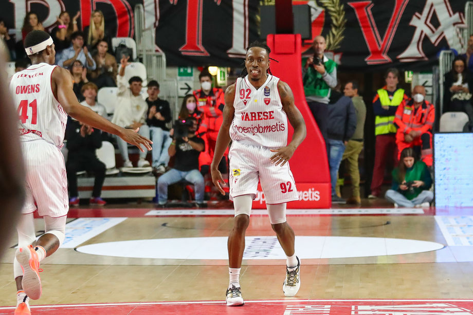 Varese, la leadership di Jaron Johnson: “I tifosi hanno risposto al mio appello sostenendo la squadra in modo impressionante”