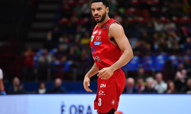 BM ON LBA/ MILANO PIEGA TRIESTE CON UN SUPER MITROU-LONG, MA I FRIULANI LOTTANO PER 28′- DI MATTEO BRIOLINI.
