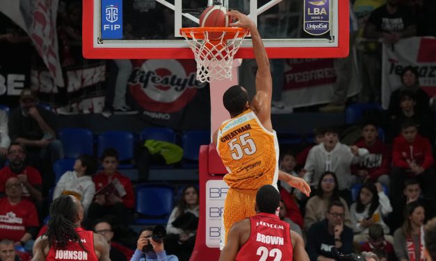 BM ON LBA / 101 VOLTE PESARO CONTRO VARESE CHE AFFONDA DEFINITIVAMENTE, CON LA TRIPLA DI CHEATHAM, IN UN FINALE THRILLER – DI ANTONIO CATALANO